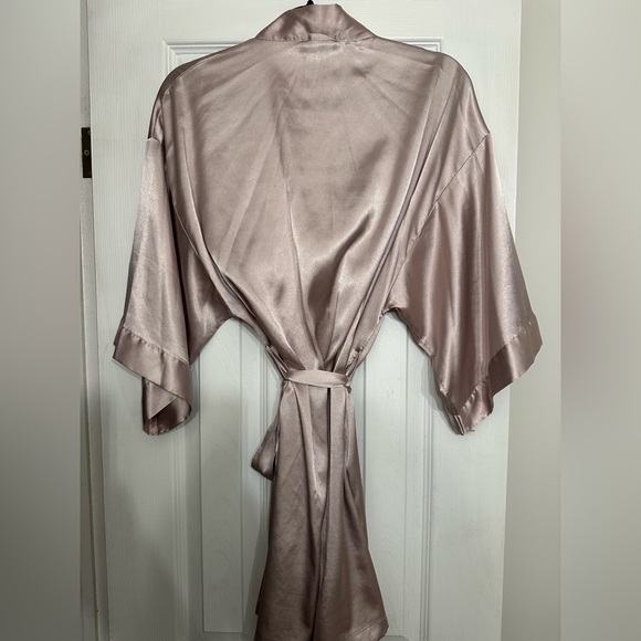 Victoria's Secret Satin Robe - Picture 4 of 5